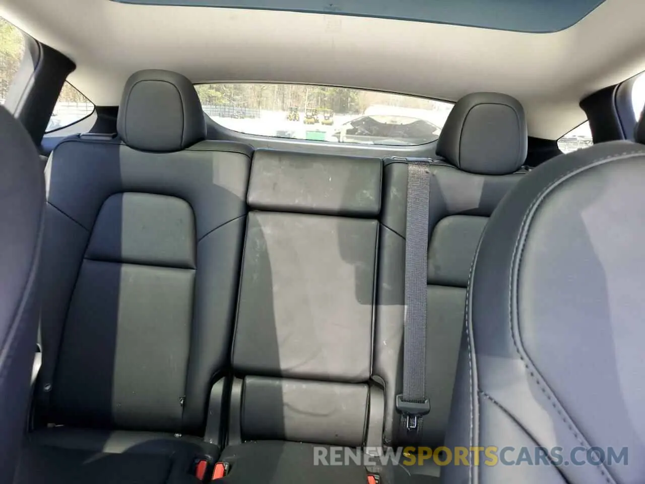 10 Photograph of a damaged car 7SAYGAEEXSF253326 TESLA MODEL Y 2025