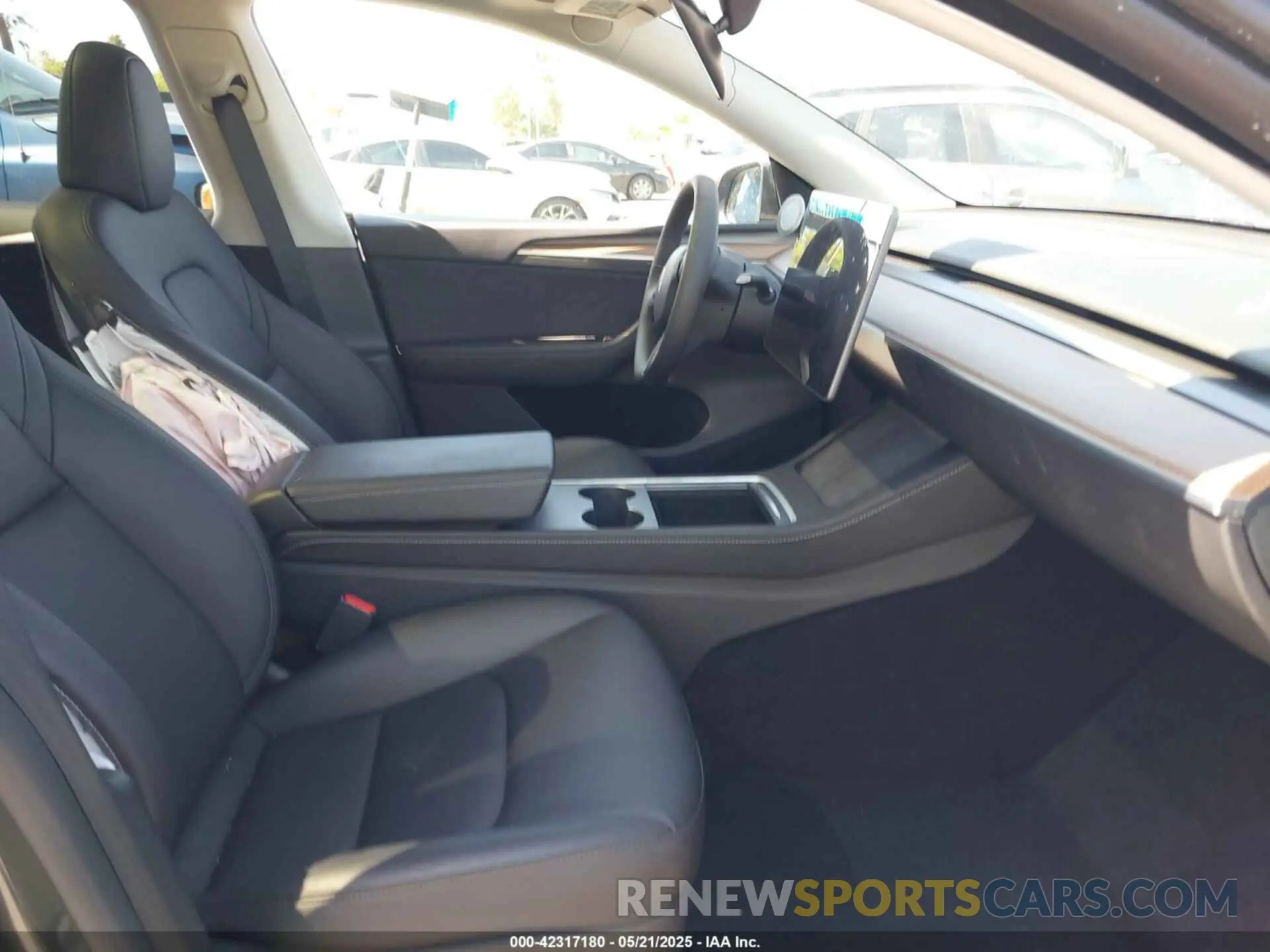 5 Фотография поврежденного автомобиля 7SAYGDED1SF220689 TESLA MODEL Y 2025