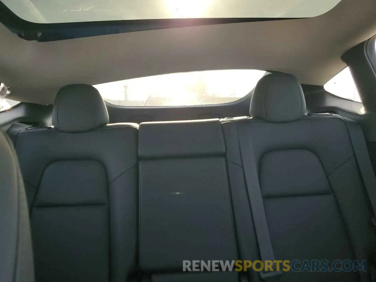 10 Фотография поврежденного автомобиля 7SAYGDED1SF235306 TESLA MODEL Y 2025