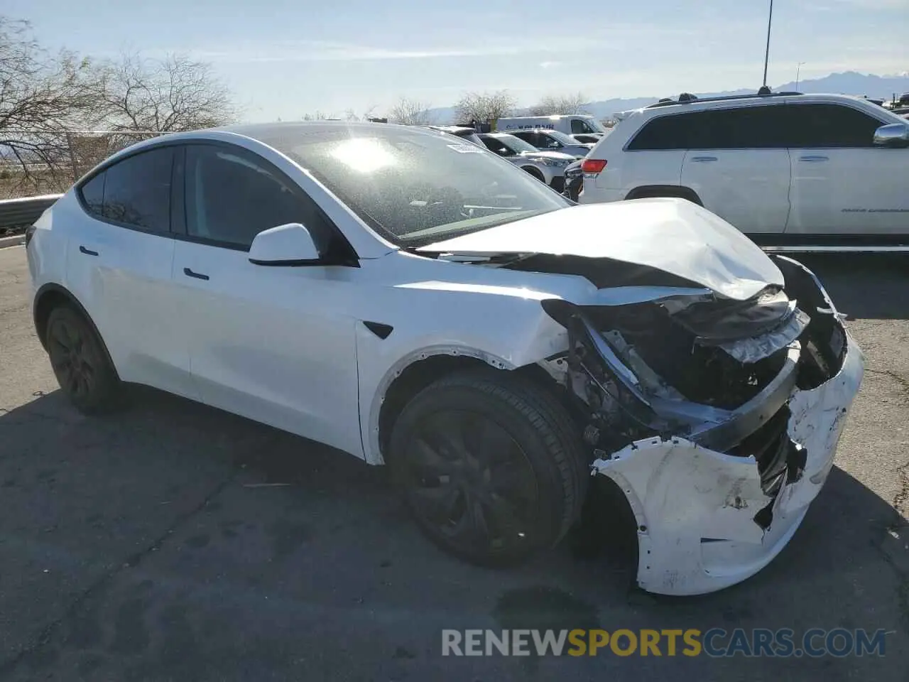 4 Фотография поврежденного автомобиля 7SAYGDED2SA373756 TESLA MODEL Y 2025