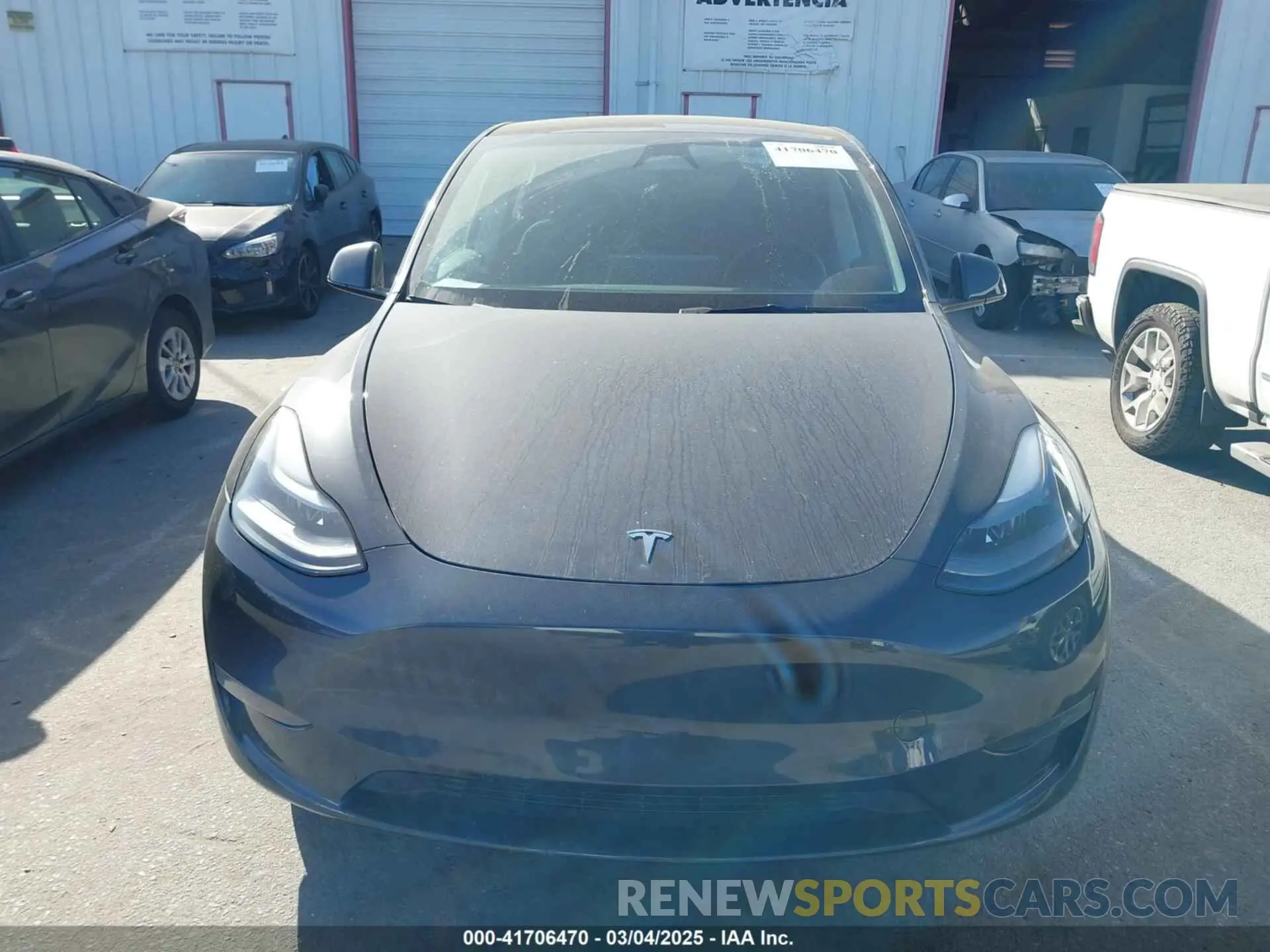 11 Photograph of a damaged car 7SAYGDED2SF228414 TESLA MODEL Y 2025