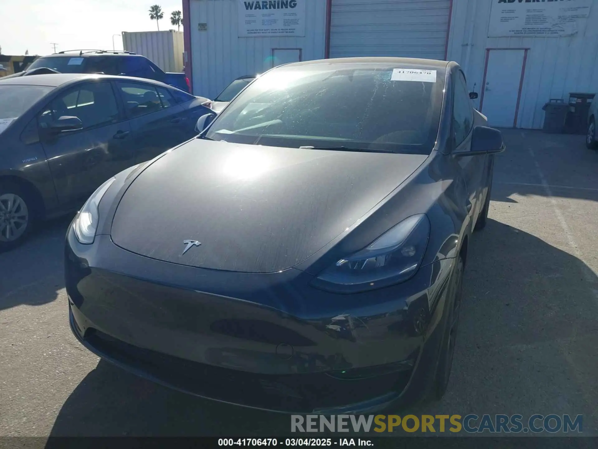 2 Photograph of a damaged car 7SAYGDED2SF228414 TESLA MODEL Y 2025