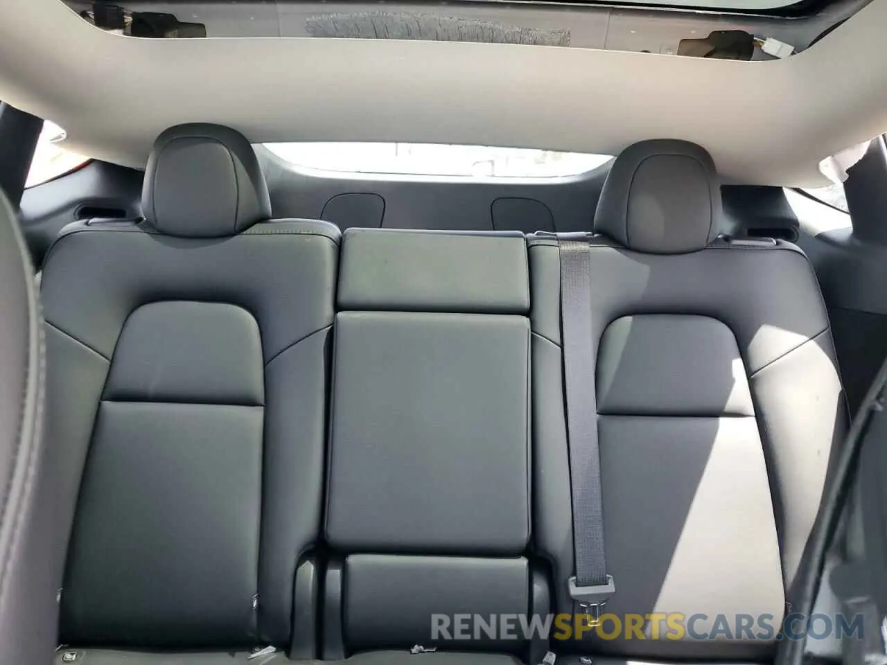 10 Фотография поврежденного автомобиля 7SAYGDED2SF239140 TESLA MODEL Y 2025