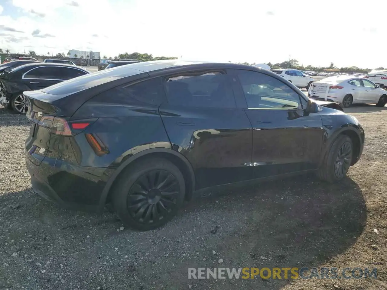 3 Photograph of a damaged car 7SAYGDED2SF248422 TESLA MODEL Y 2025