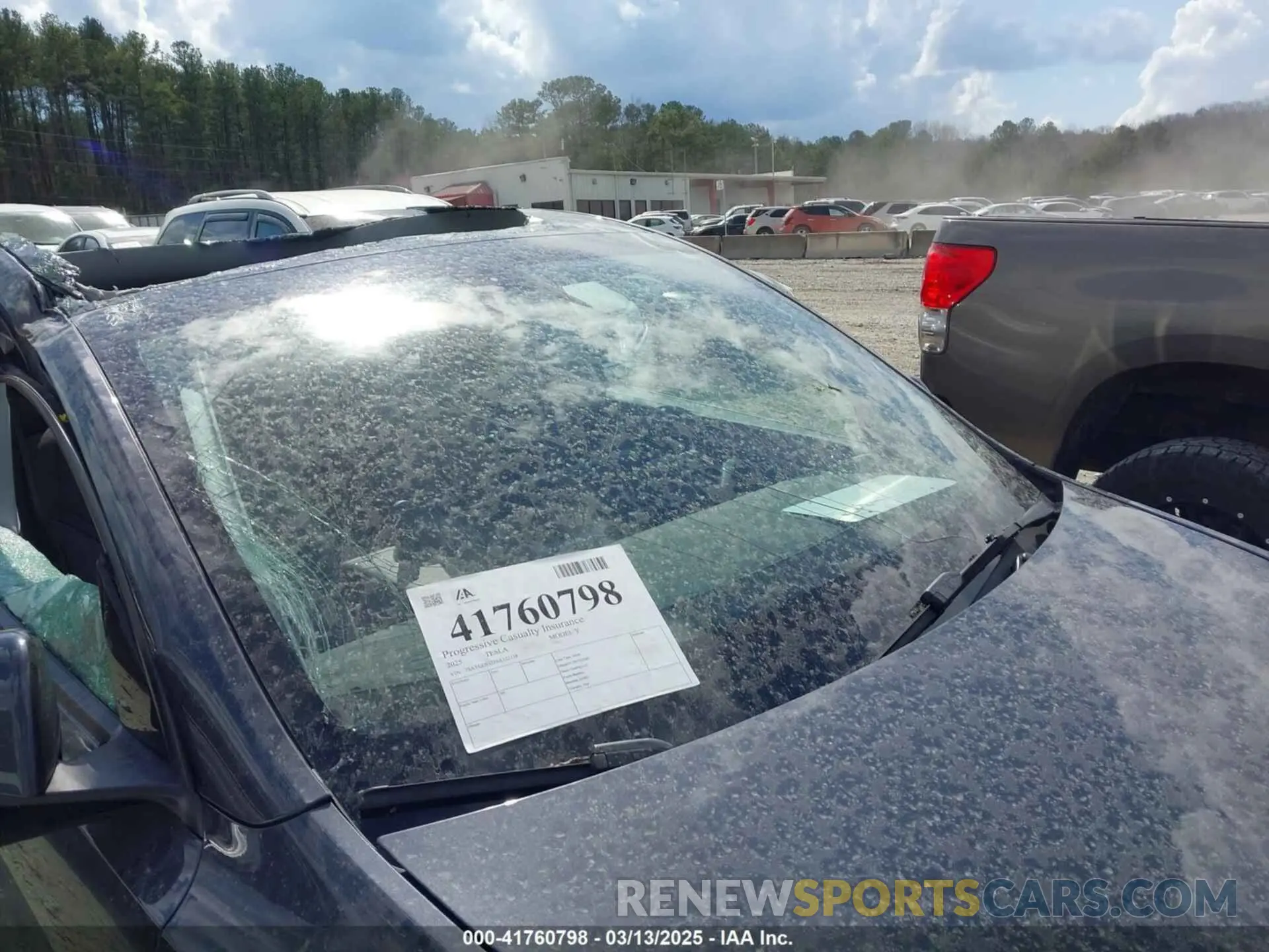20 Photograph of a damaged car 7SAYGDED3SA352138 TESLA MODEL Y 2025