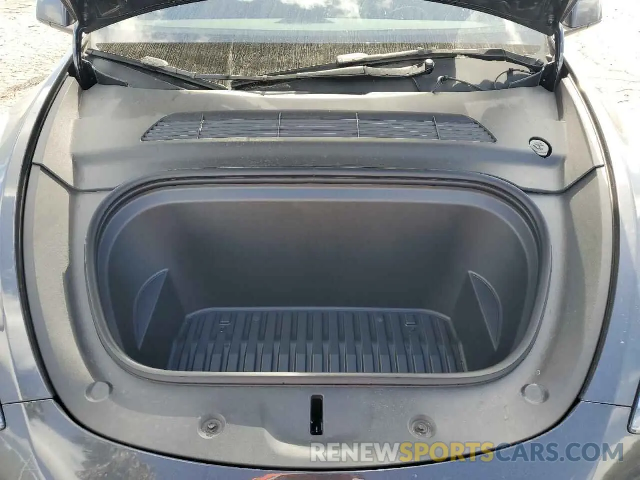 11 Photograph of a damaged car 7SAYGDED4SF267747 TESLA MODEL Y 2025