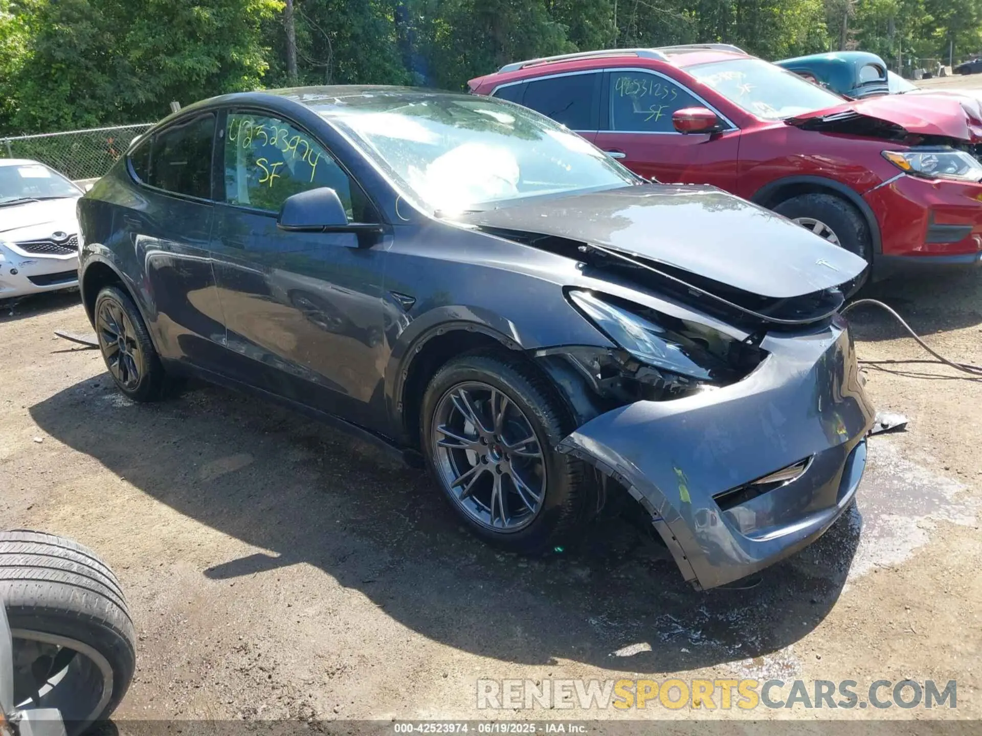 1 Фотография поврежденного автомобиля 7SAYGDED5SA352934 TESLA MODEL Y 2025