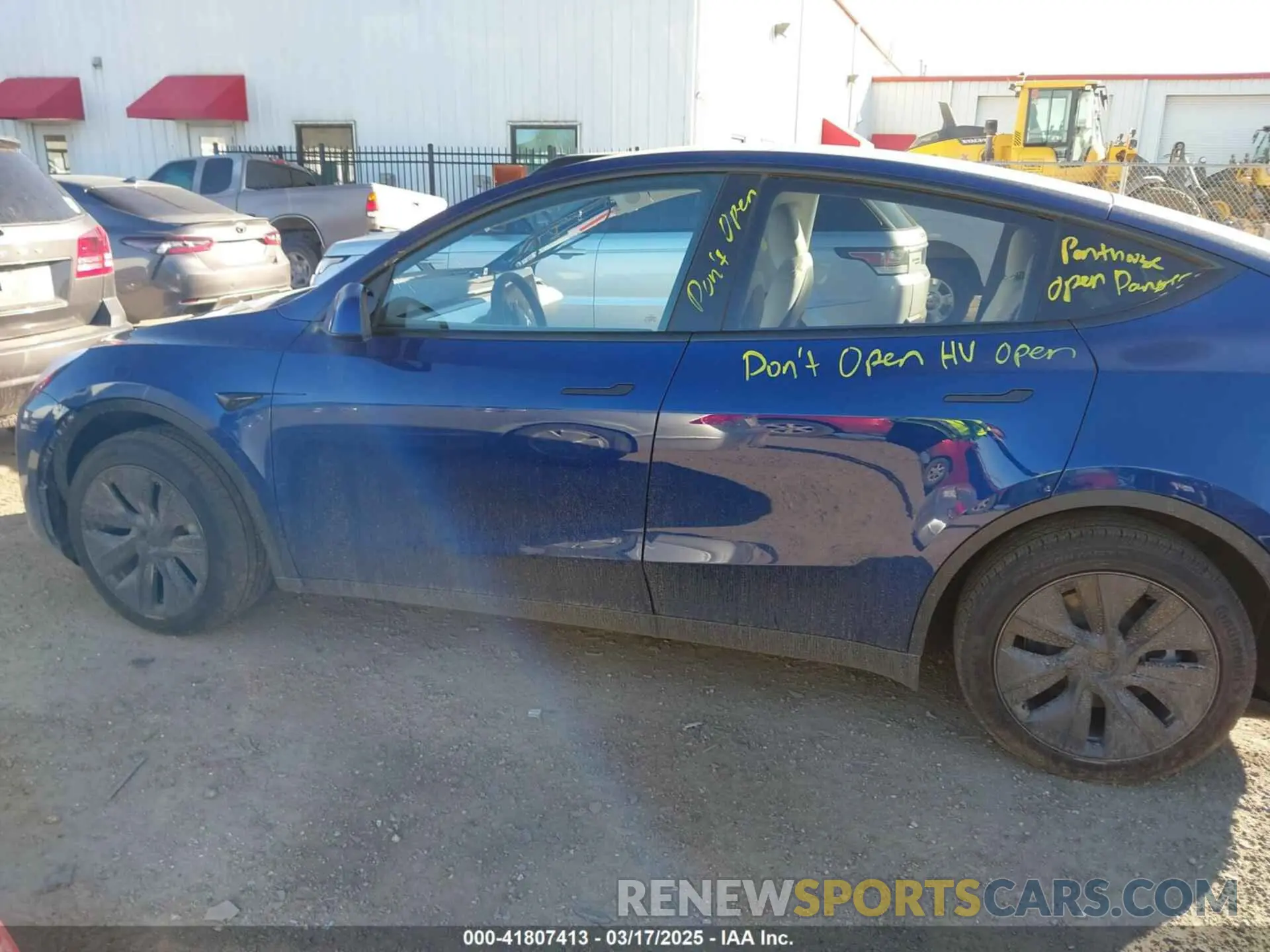15 Фотография поврежденного автомобиля 7SAYGDED5SA374626 TESLA MODEL Y 2025
