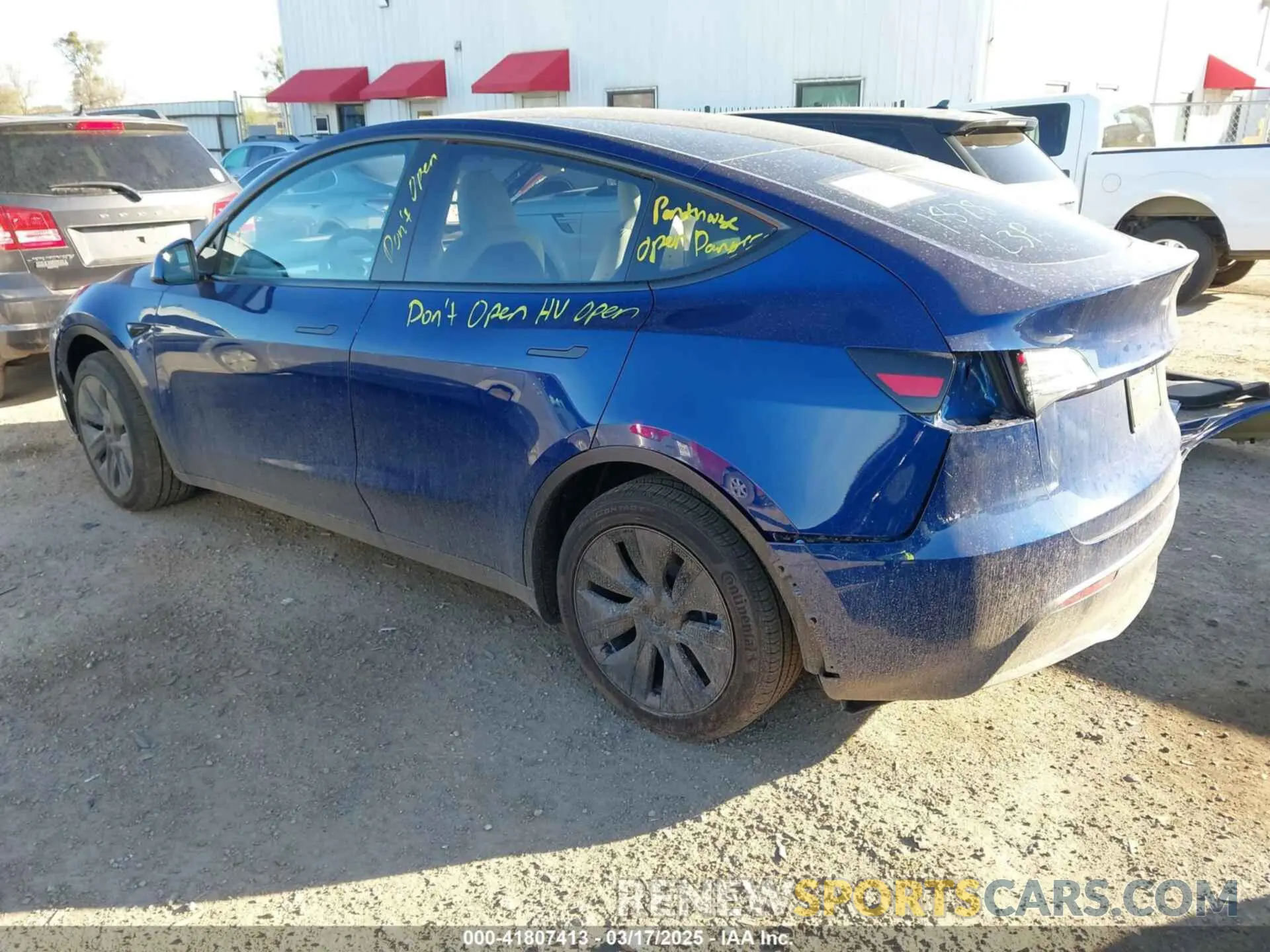 3 Фотография поврежденного автомобиля 7SAYGDED5SA374626 TESLA MODEL Y 2025