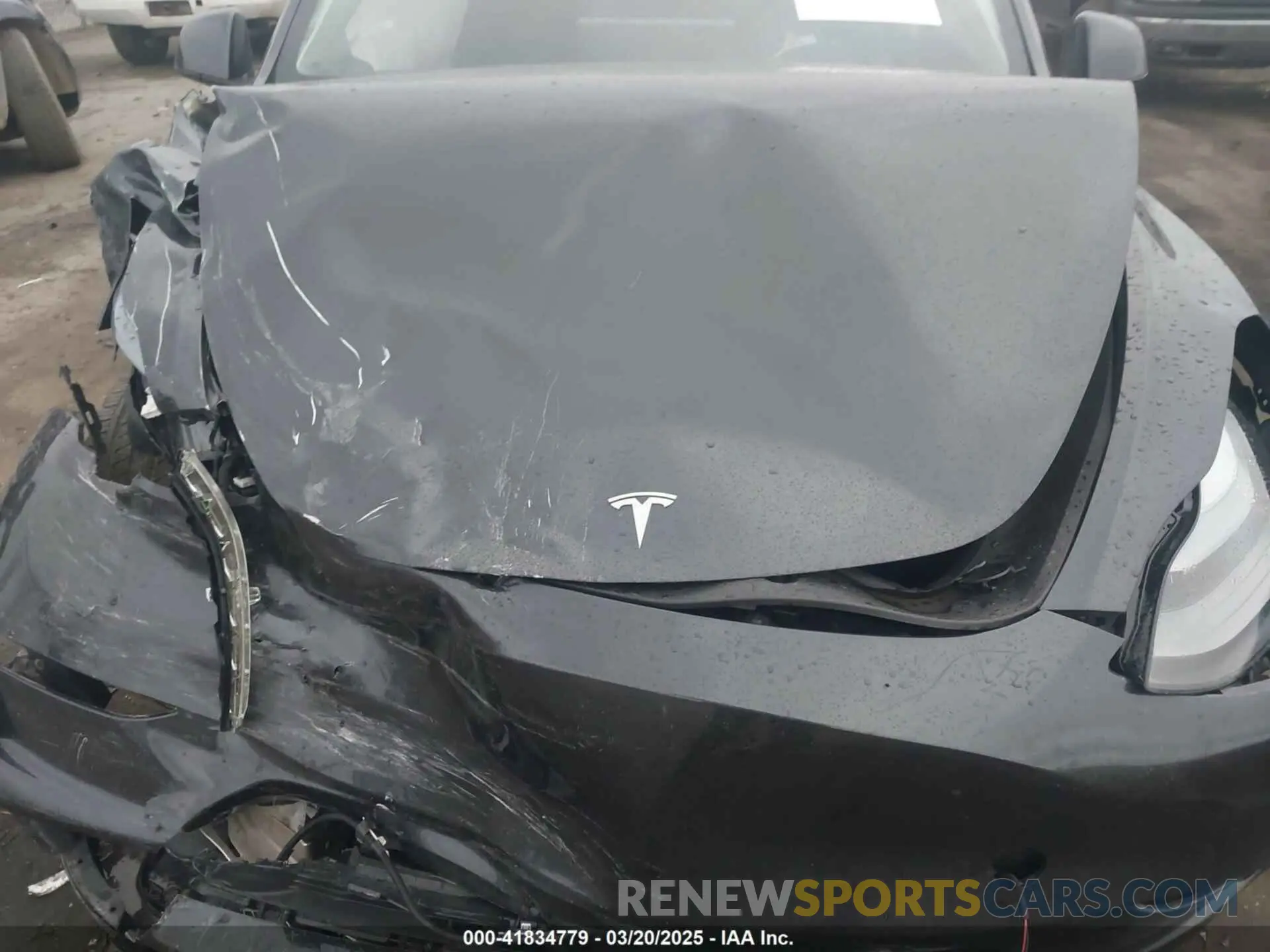 10 Photograph of a damaged car 7SAYGDED5SF262735 TESLA MODEL Y 2025