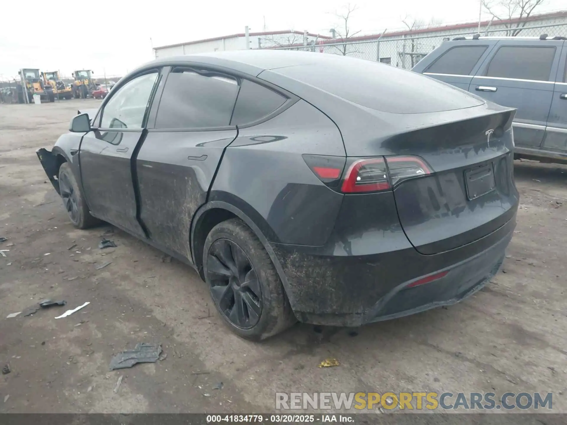 3 Photograph of a damaged car 7SAYGDED5SF262735 TESLA MODEL Y 2025