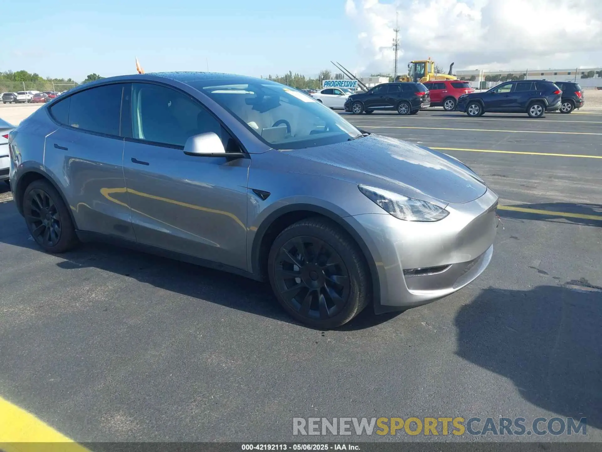1 Фотография поврежденного автомобиля 7SAYGDED6SA375445 TESLA MODEL Y 2025