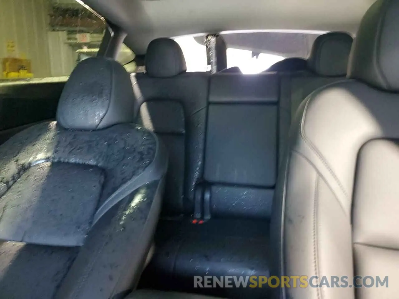 10 Photograph of a damaged car 7SAYGDED6SF228464 TESLA MODEL Y 2025