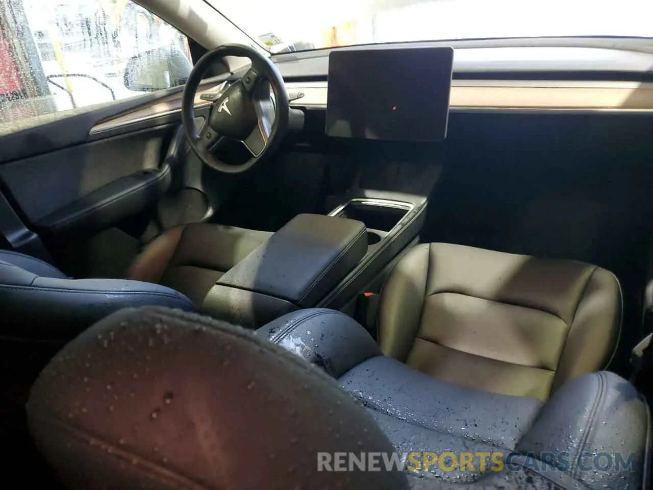 8 Photograph of a damaged car 7SAYGDED6SF228464 TESLA MODEL Y 2025