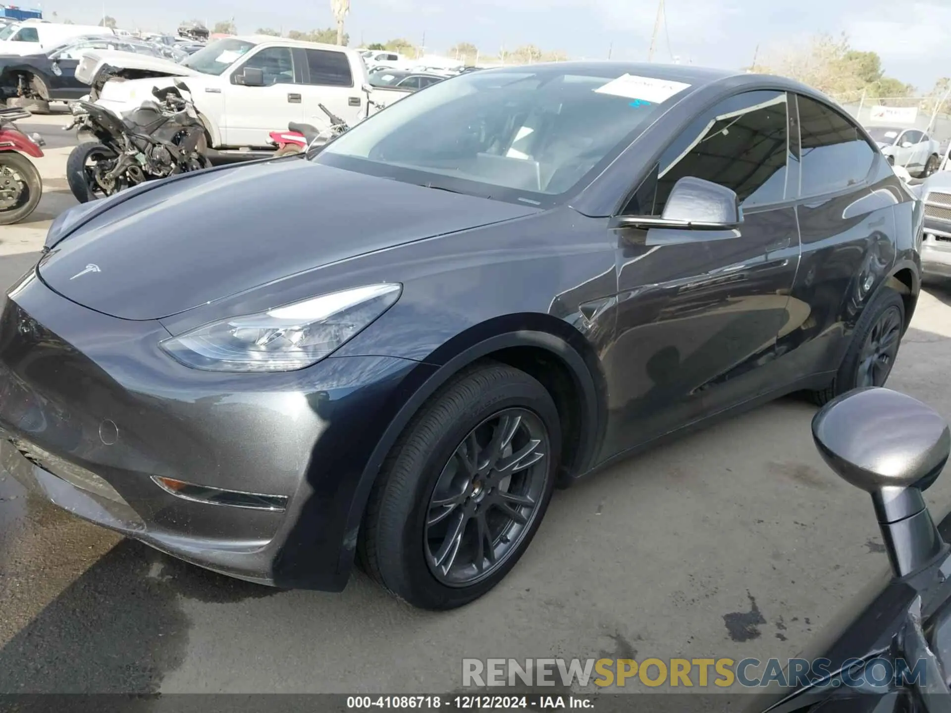 2 Фотография поврежденного автомобиля 7SAYGDED6SF229498 TESLA MODEL Y 2025