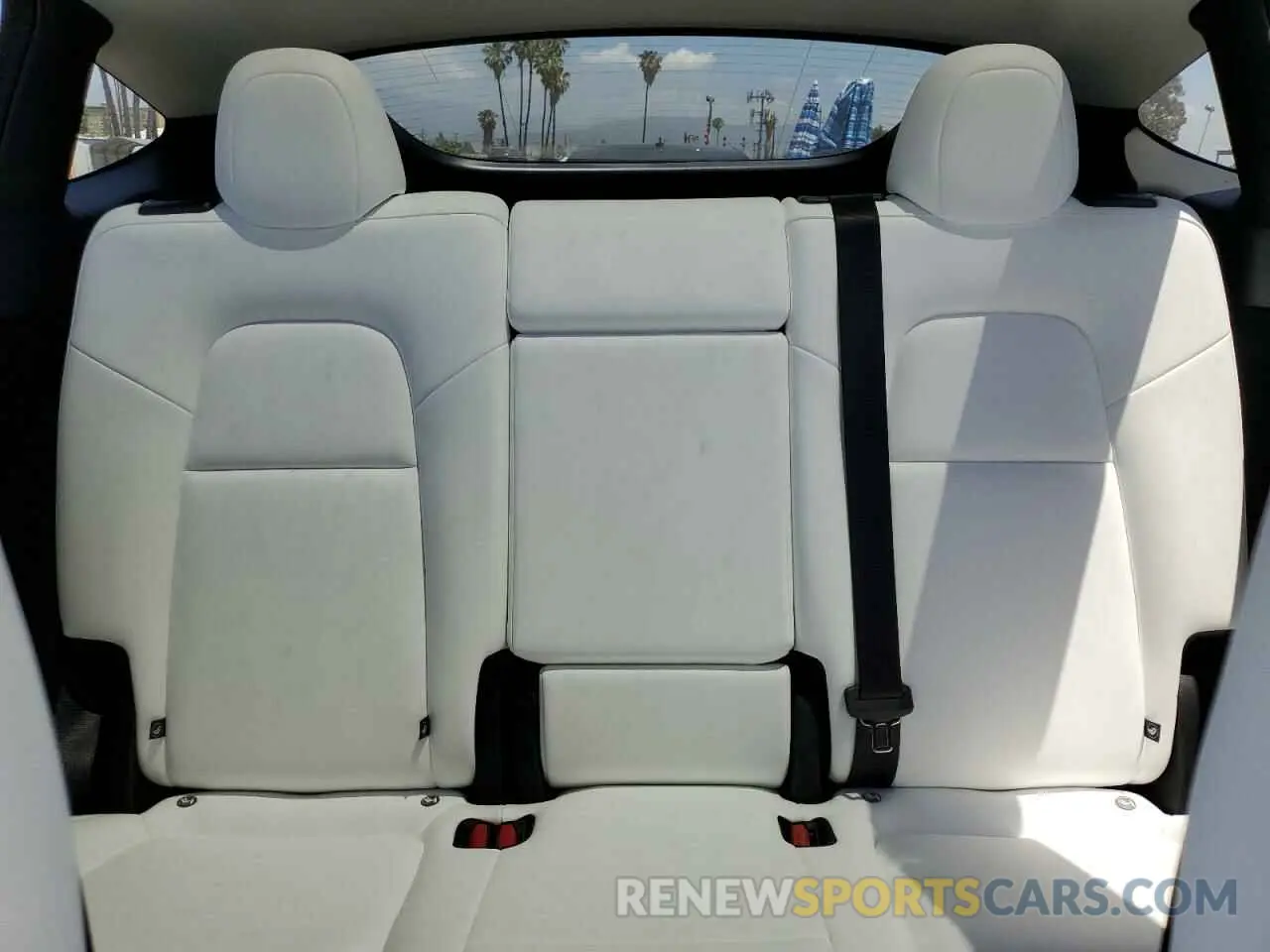 10 Photograph of a damaged car 7SAYGDED6SF253901 TESLA MODEL Y 2025