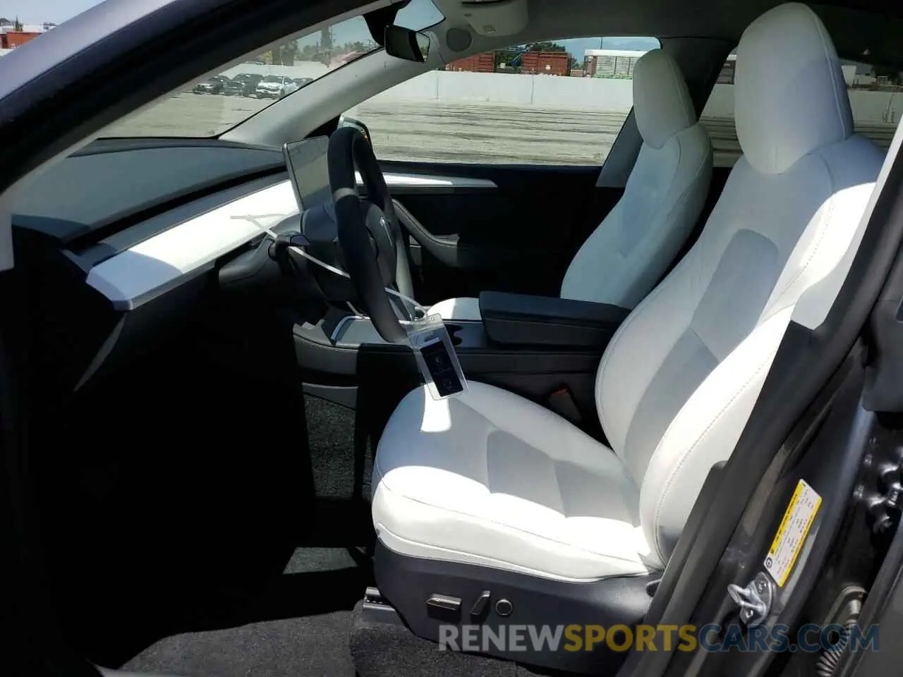 7 Photograph of a damaged car 7SAYGDED6SF253901 TESLA MODEL Y 2025