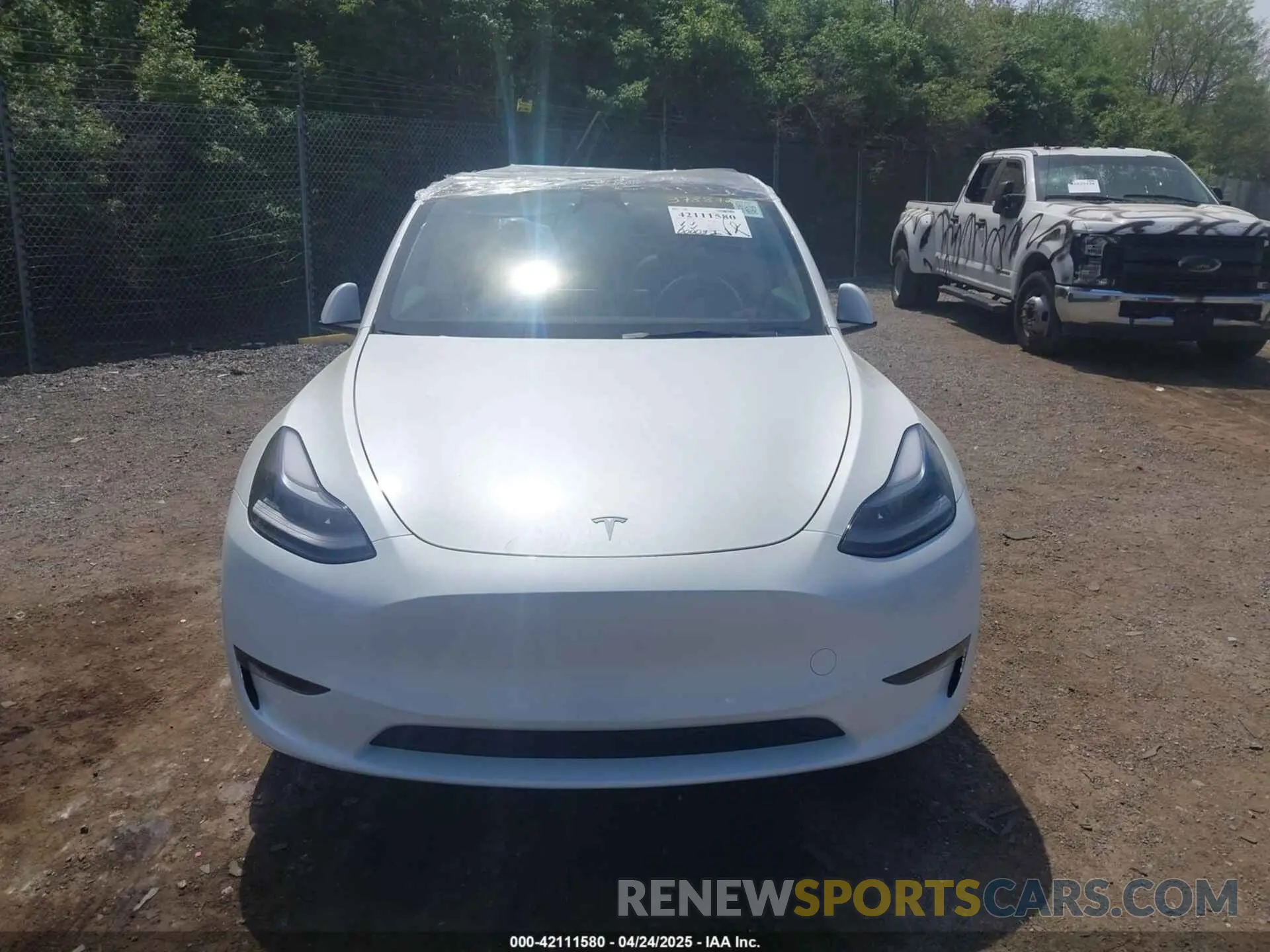 12 Фотография поврежденного автомобиля 7SAYGDED7SA378872 TESLA MODEL Y 2025
