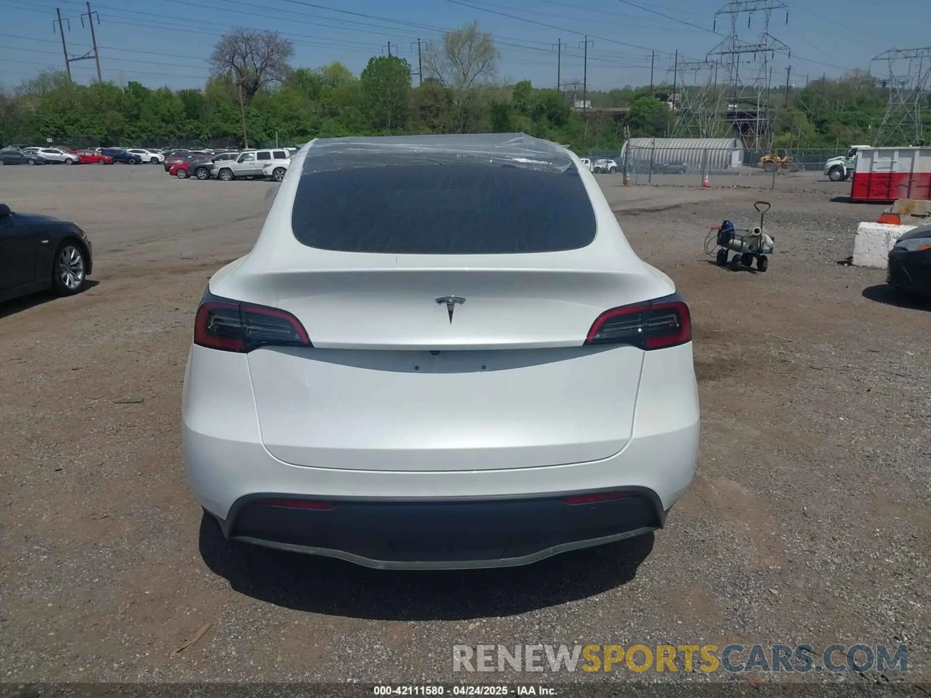 16 Фотография поврежденного автомобиля 7SAYGDED7SA378872 TESLA MODEL Y 2025