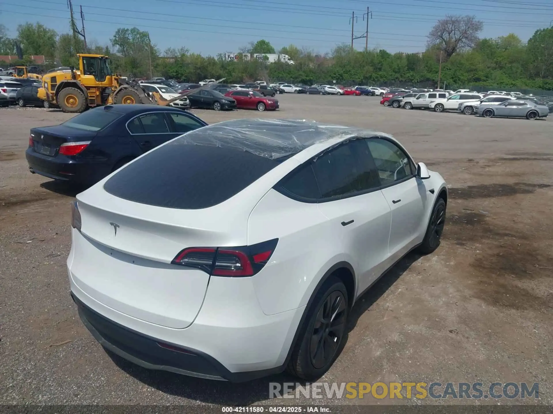 19 Фотография поврежденного автомобиля 7SAYGDED7SA378872 TESLA MODEL Y 2025