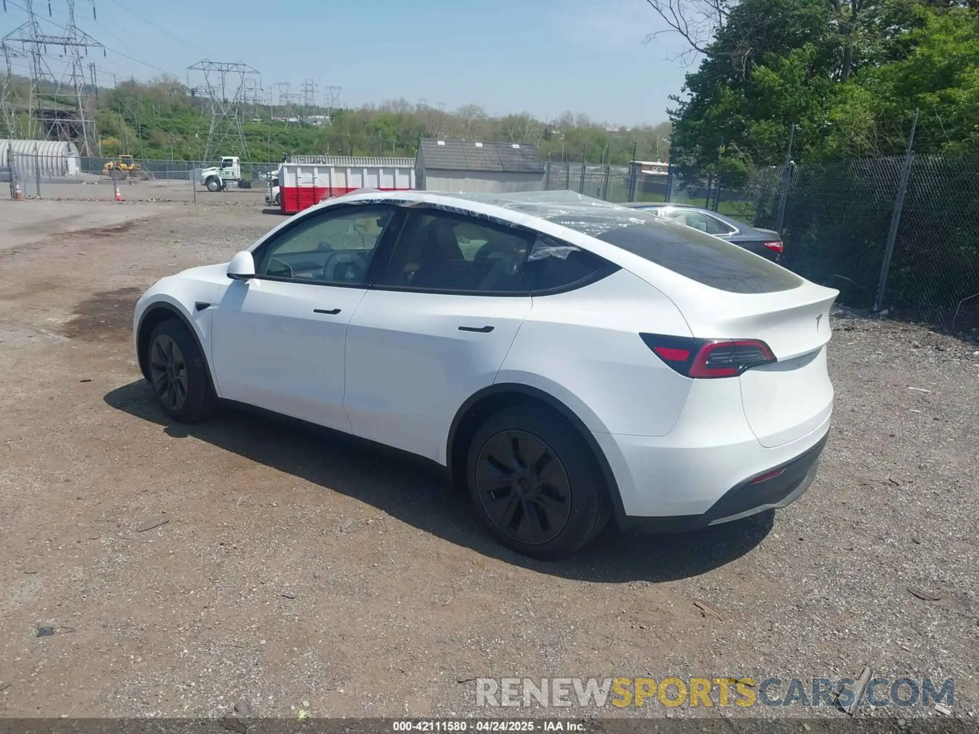 3 Фотография поврежденного автомобиля 7SAYGDED7SA378872 TESLA MODEL Y 2025