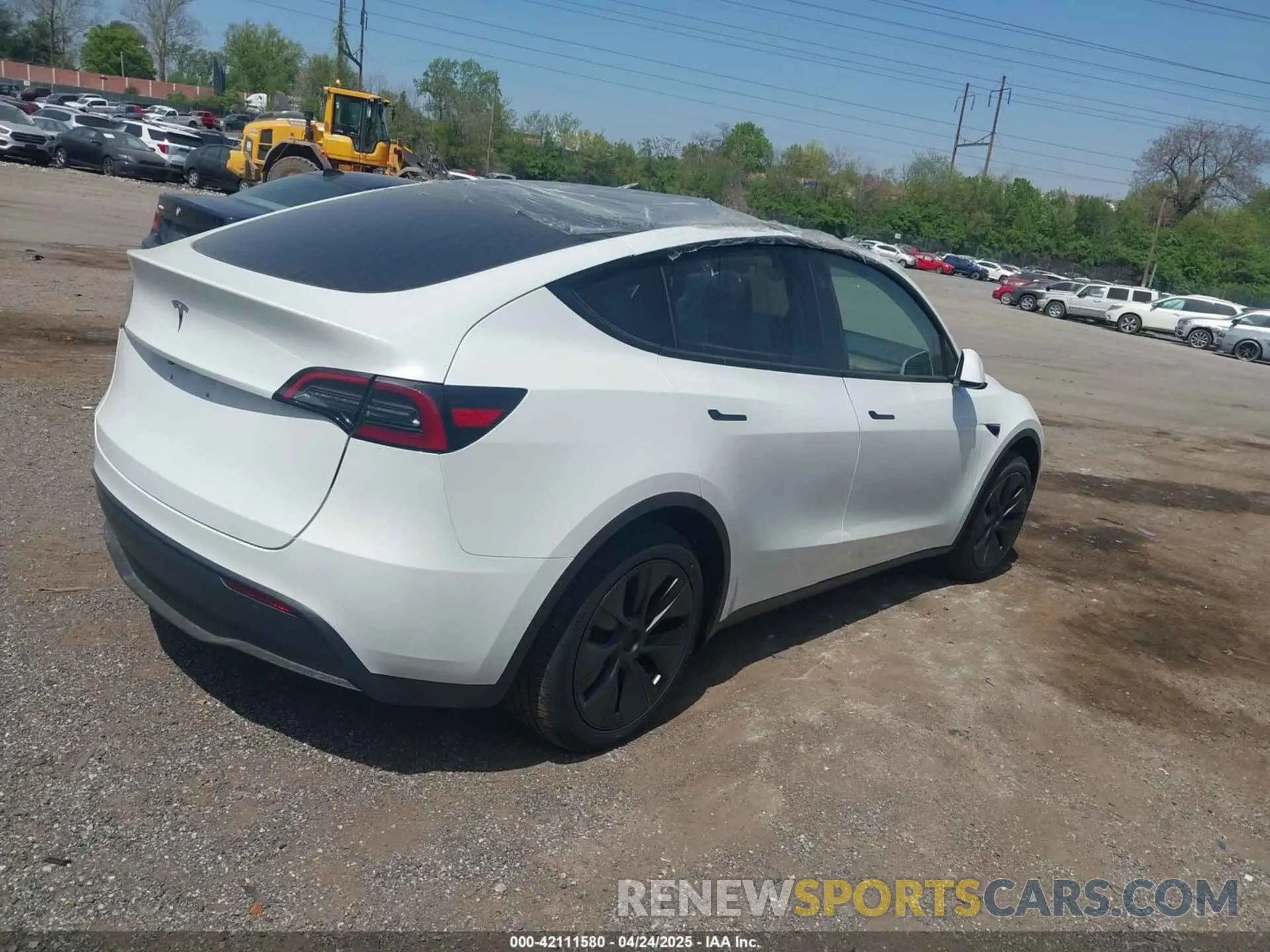 4 Фотография поврежденного автомобиля 7SAYGDED7SA378872 TESLA MODEL Y 2025