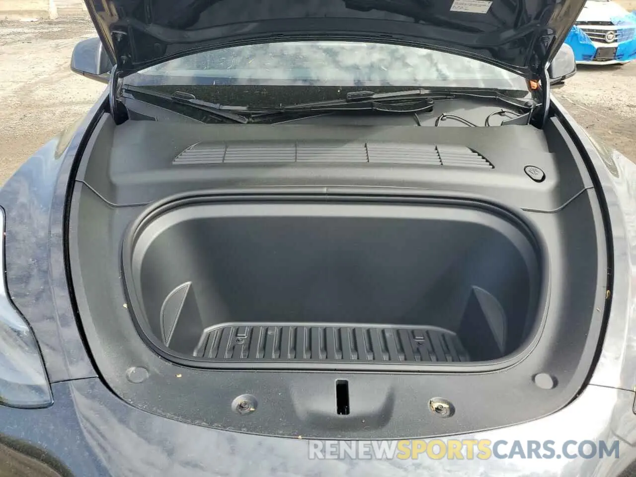 11 Photograph of a damaged car 7SAYGDED7SF320702 TESLA MODEL Y 2025