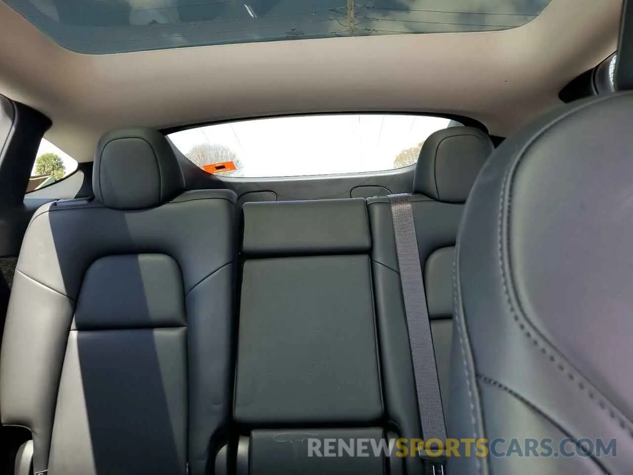 10 Фотография поврежденного автомобиля 7SAYGDED8SF241779 TESLA MODEL Y 2025