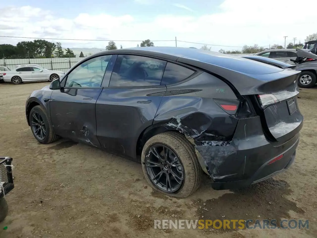 2 Photograph of a damaged car 7SAYGDED8SF279304 TESLA MODEL Y 2025