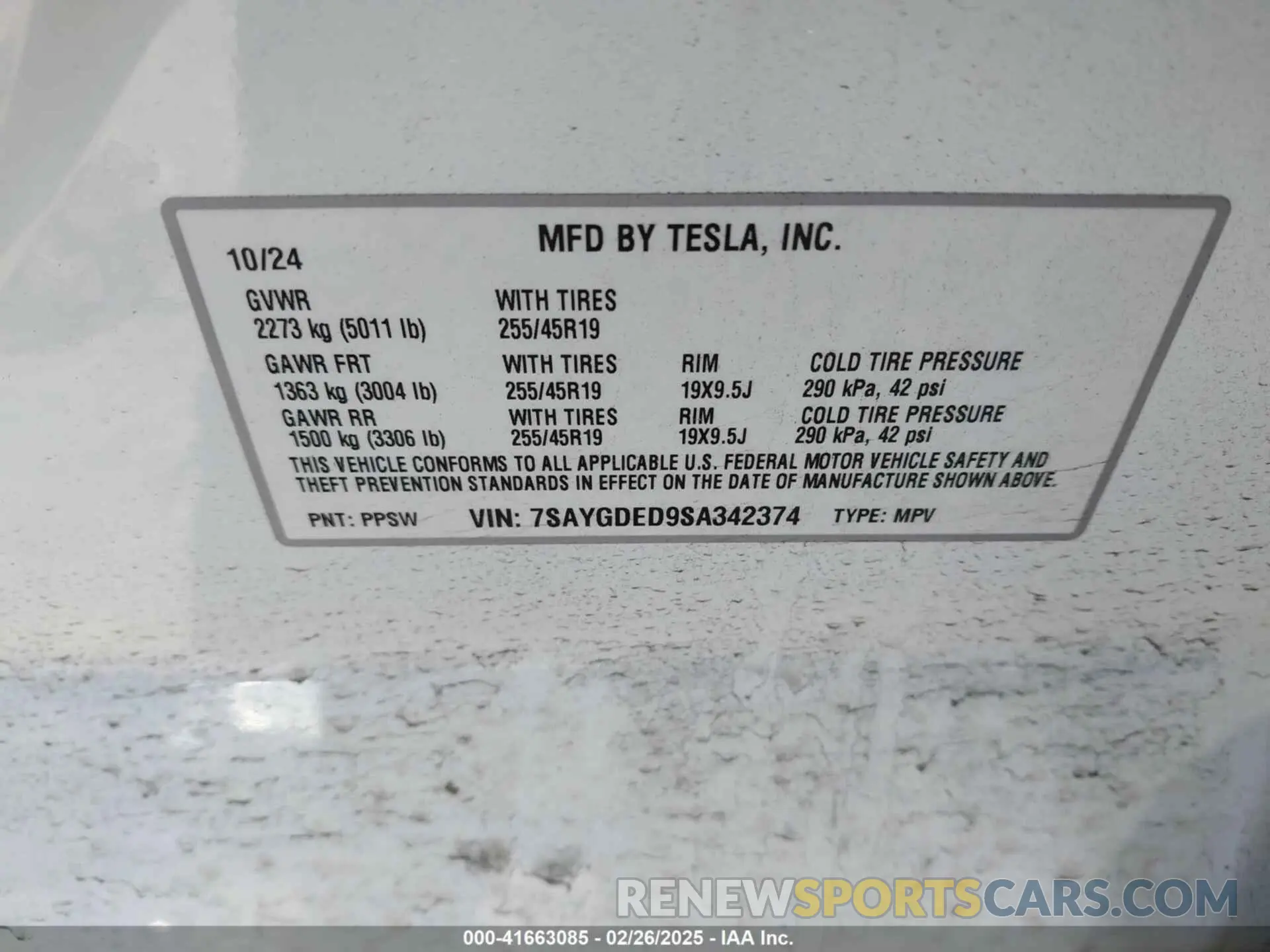 9 Photograph of a damaged car 7SAYGDED9SA342374 TESLA MODEL Y 2025