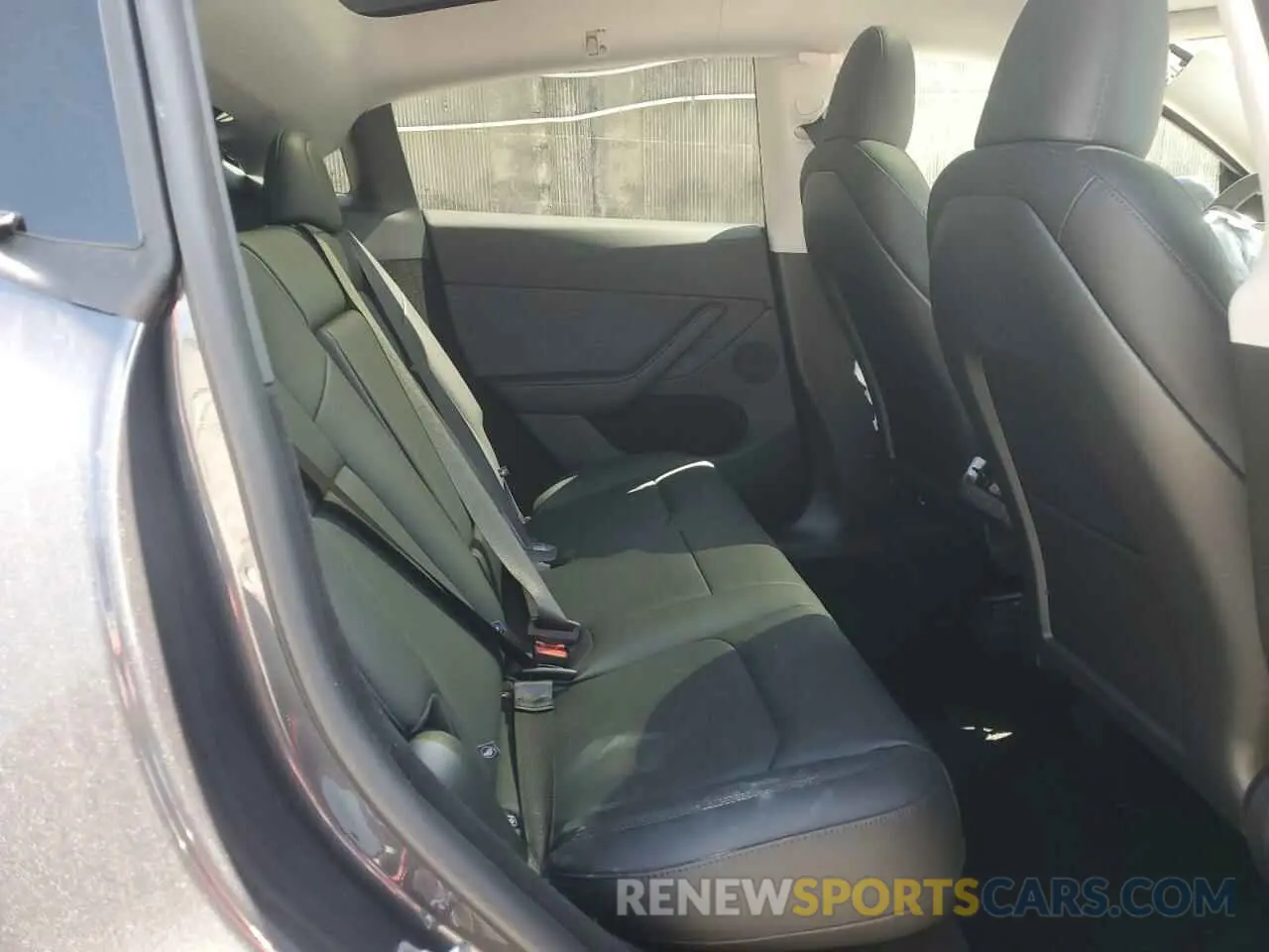 10 Фотография поврежденного автомобиля 7SAYGDEDXSA369549 TESLA MODEL Y 2025