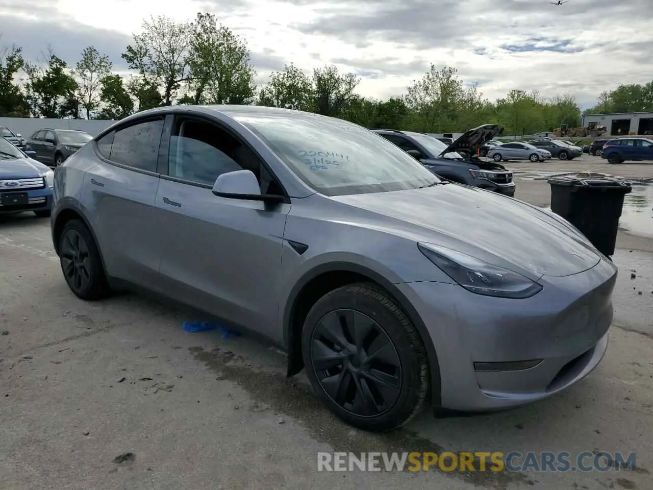 4 Photograph of a damaged car 7SAYGDEDXSF223719 TESLA MODEL Y 2025