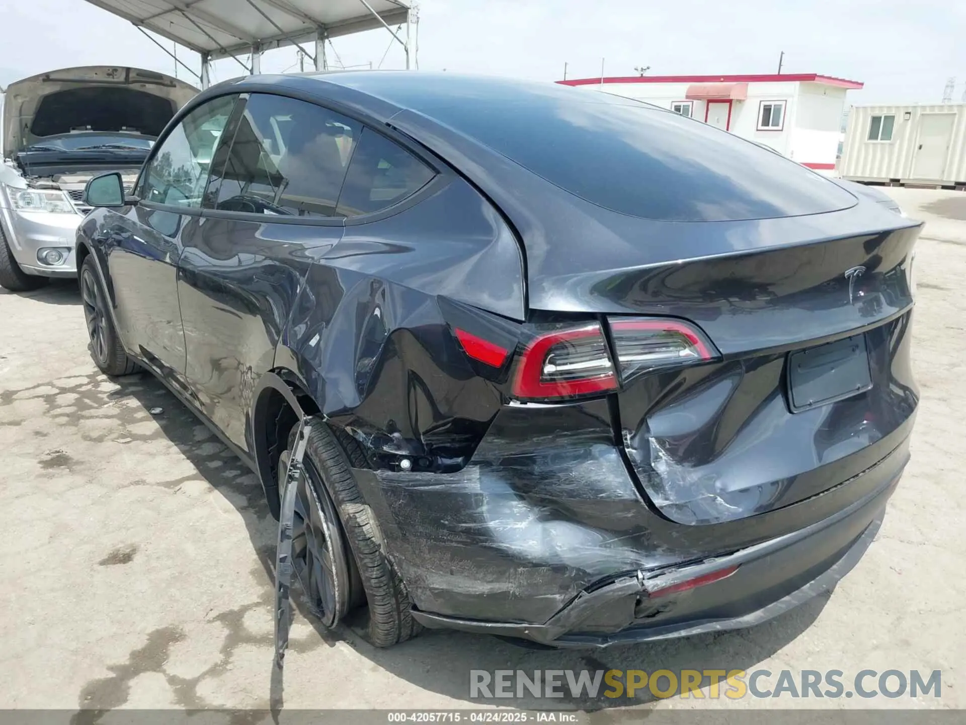 3 Фотография поврежденного автомобиля 7SAYGDEDXSF276422 TESLA MODEL Y 2025