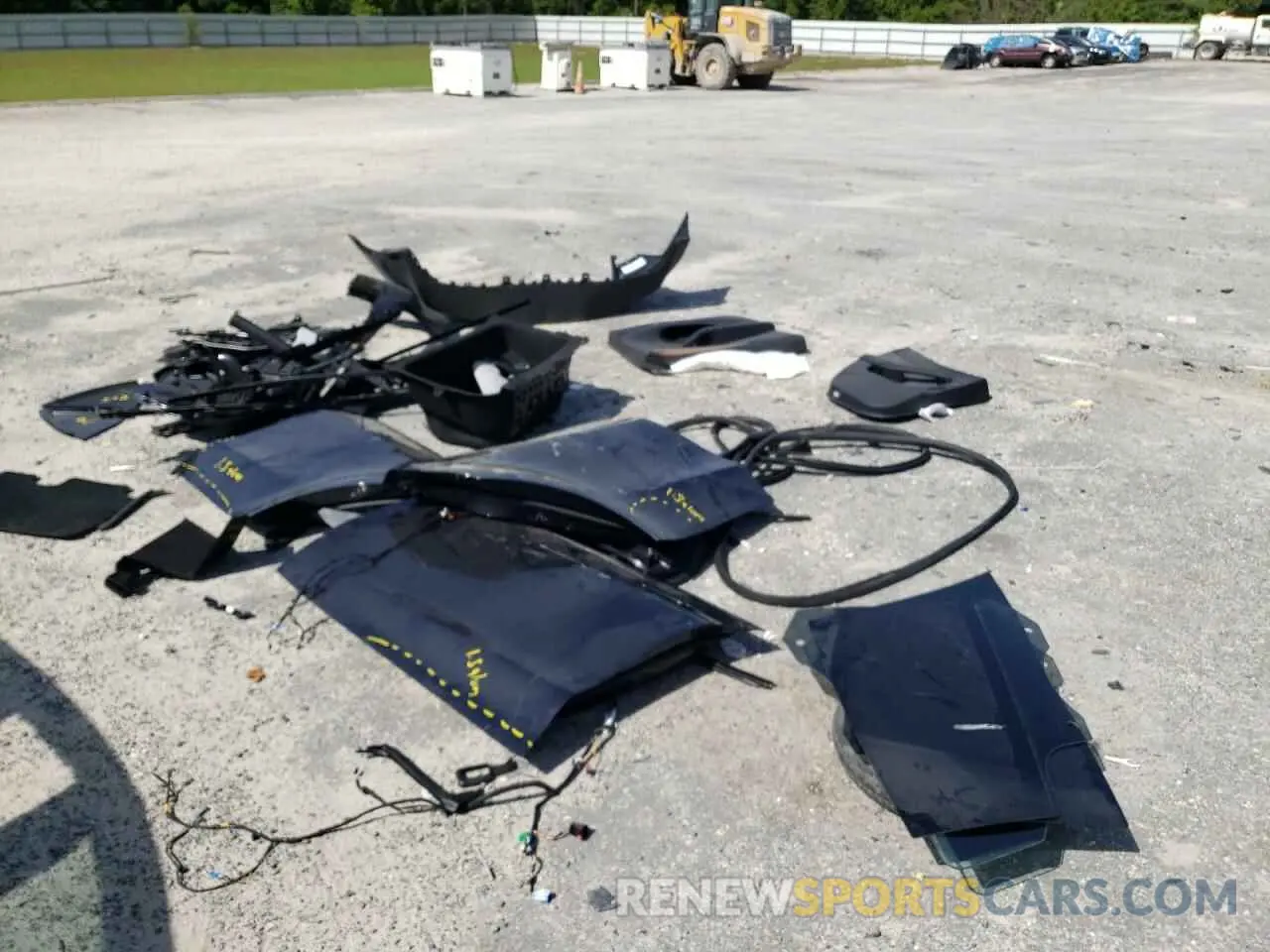 12 Photograph of a damaged car 7SAYGDEE0SA367575 TESLA MODEL Y 2025