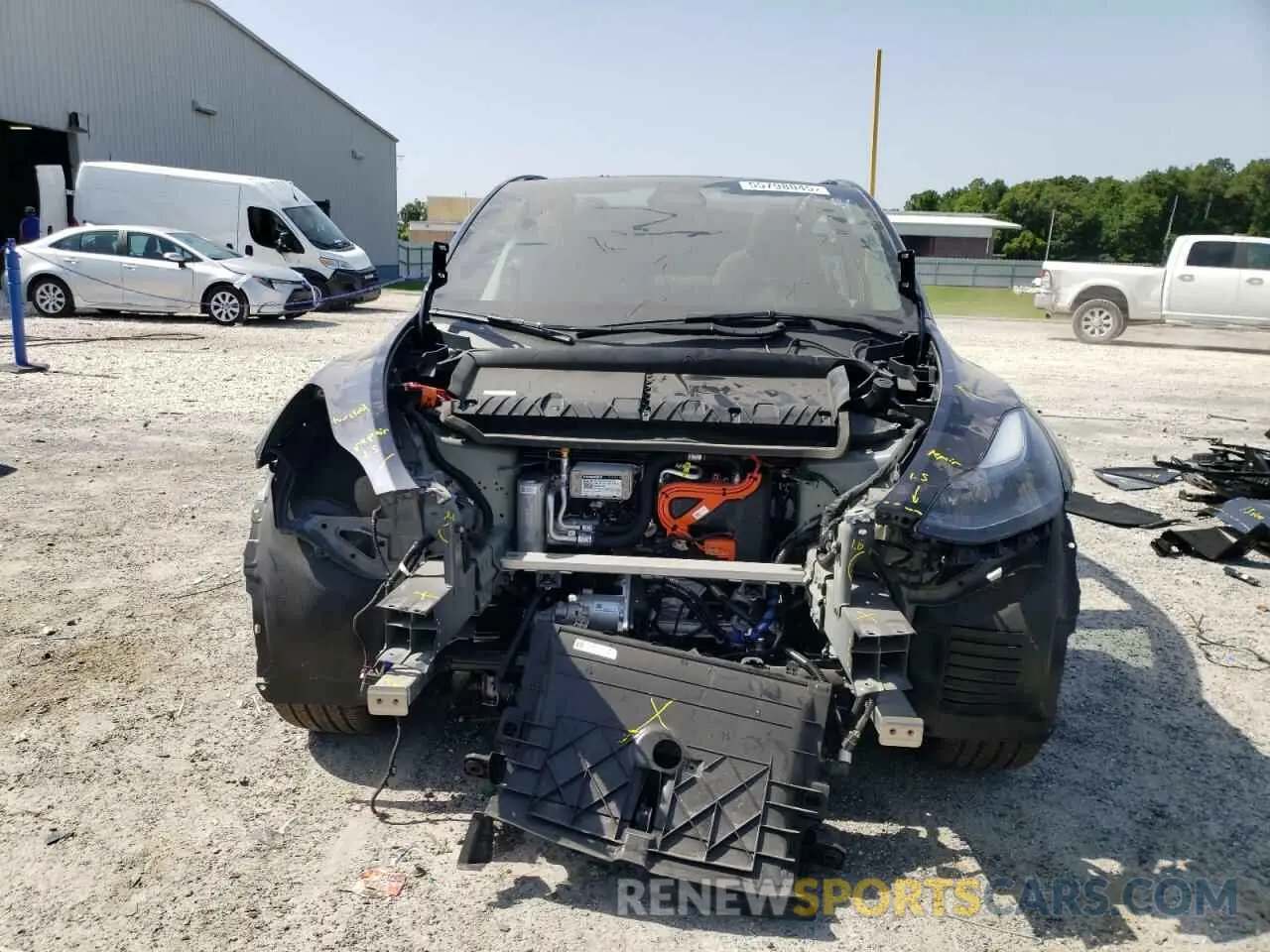 5 Photograph of a damaged car 7SAYGDEE0SA367575 TESLA MODEL Y 2025