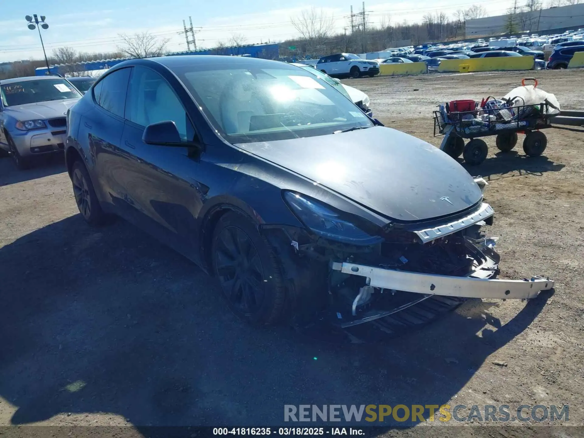 1 Photograph of a damaged car 7SAYGDEE1SA351255 TESLA MODEL Y 2025