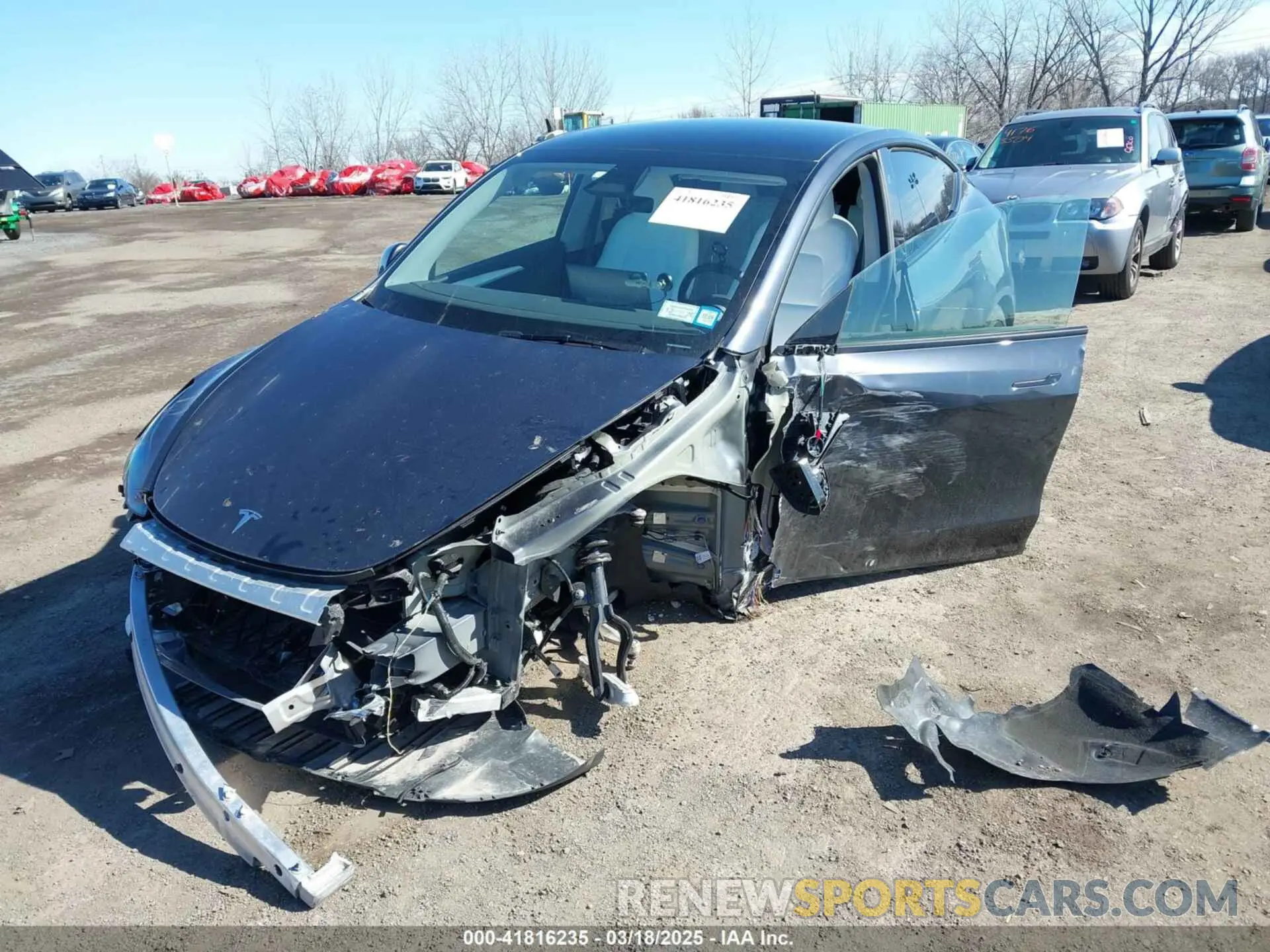 2 Photograph of a damaged car 7SAYGDEE1SA351255 TESLA MODEL Y 2025