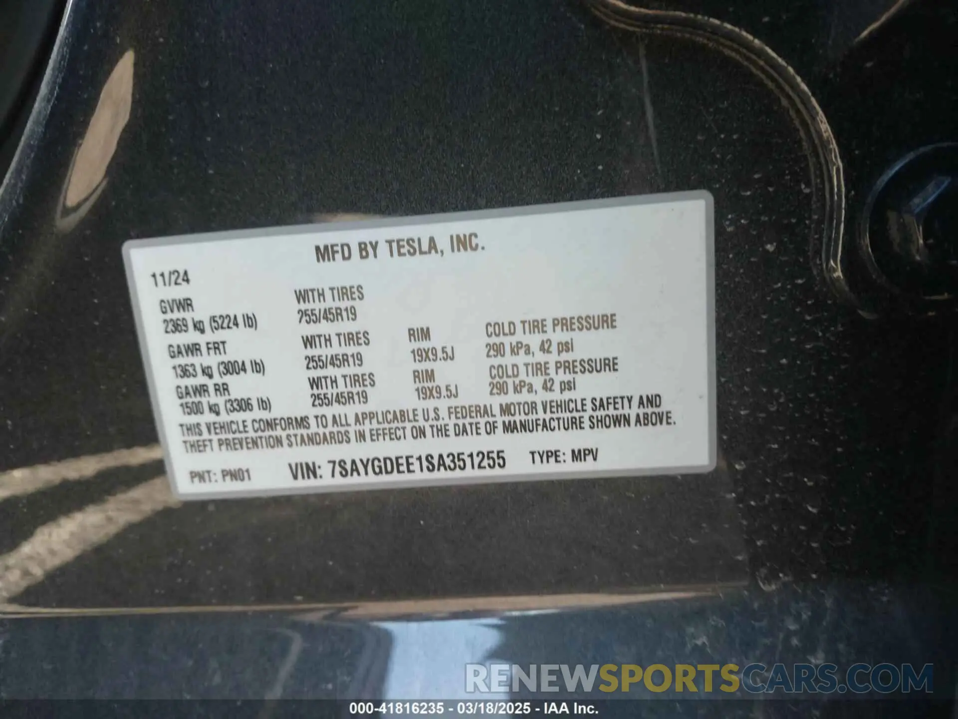 9 Photograph of a damaged car 7SAYGDEE1SA351255 TESLA MODEL Y 2025