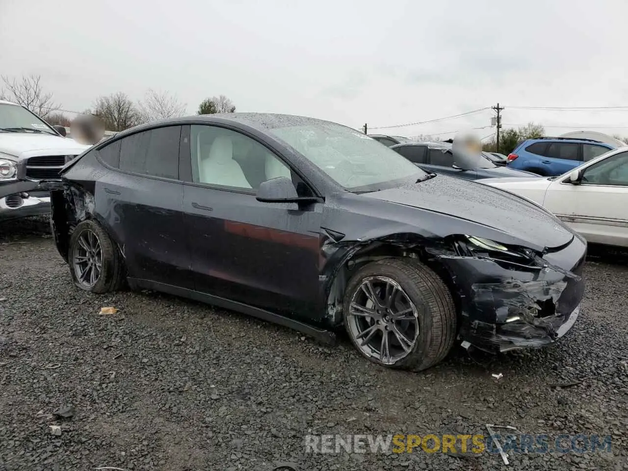 4 Photograph of a damaged car 7SAYGDEE1SA353779 TESLA MODEL Y 2025