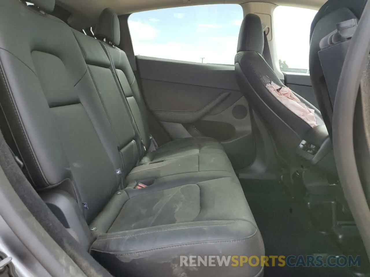 10 Photograph of a damaged car 7SAYGDEE1SF243530 TESLA MODEL Y 2025