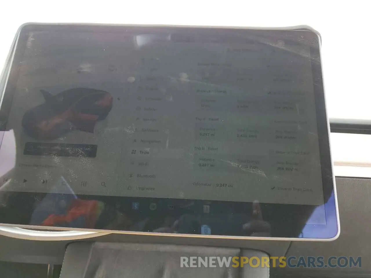 9 Photograph of a damaged car 7SAYGDEE1SF243530 TESLA MODEL Y 2025