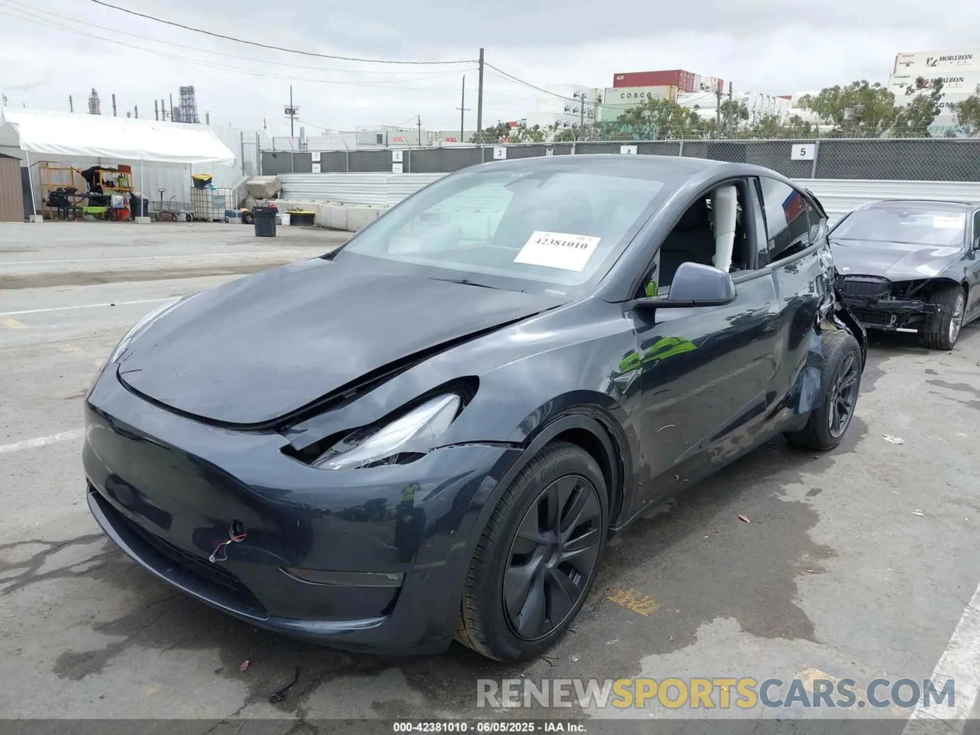 2 Фотография поврежденного автомобиля 7SAYGDEE1SF285163 TESLA MODEL Y 2025