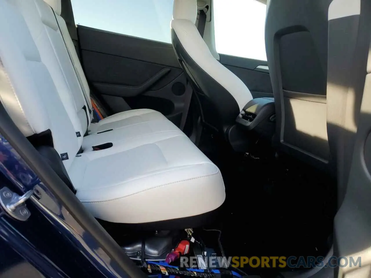 11 Photograph of a damaged car 7SAYGDEE2SF292851 TESLA MODEL Y 2025