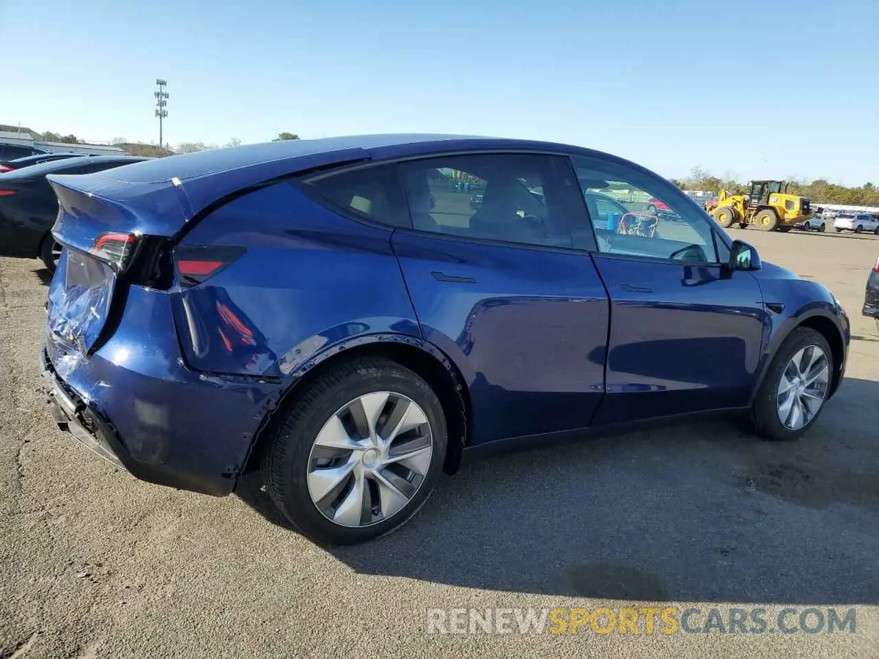 3 Photograph of a damaged car 7SAYGDEE2SF292851 TESLA MODEL Y 2025