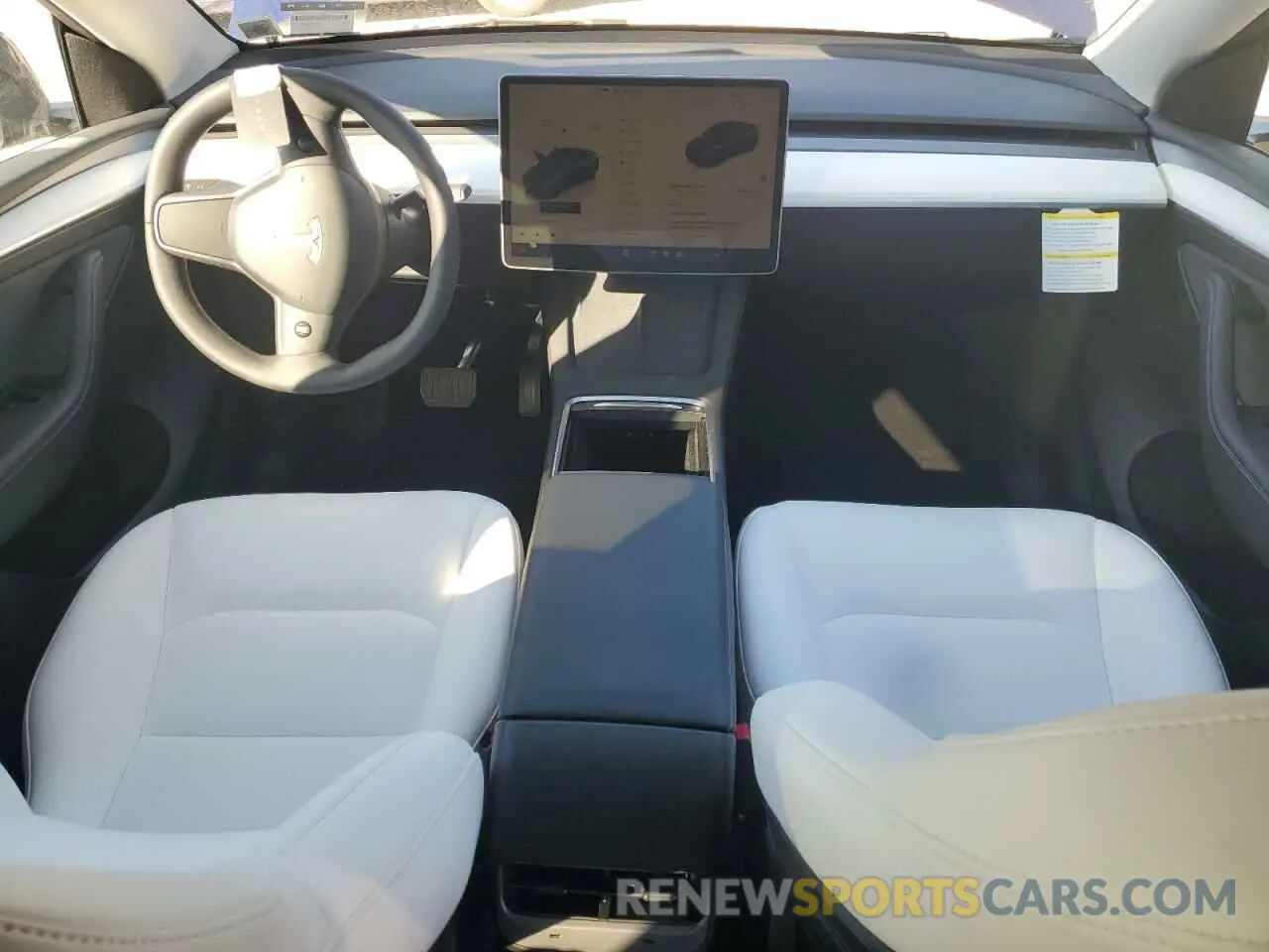 8 Photograph of a damaged car 7SAYGDEE2SF292851 TESLA MODEL Y 2025