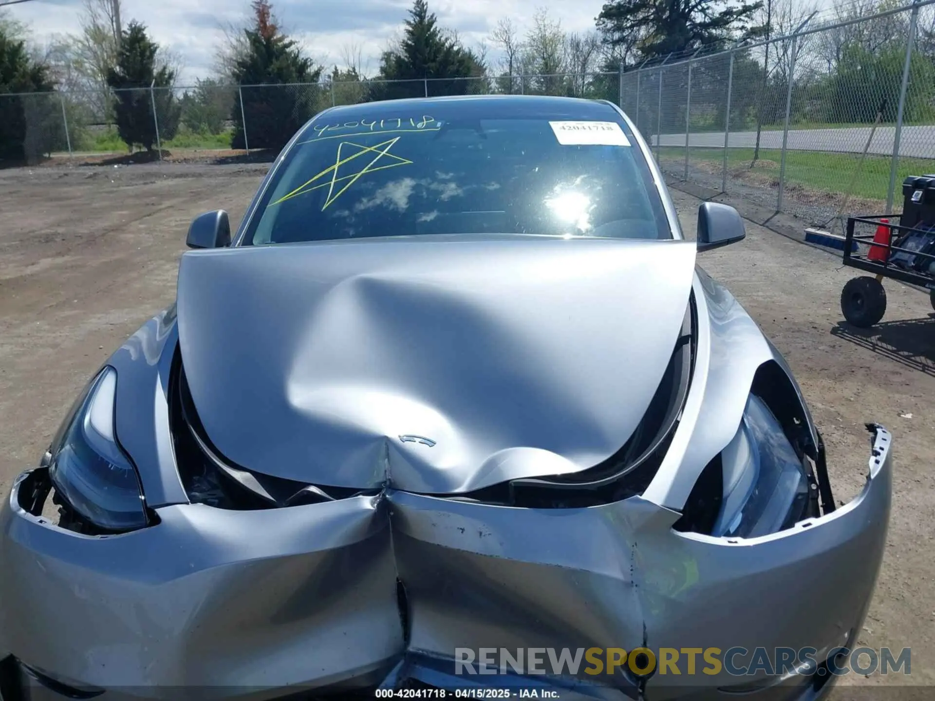 12 Фотография поврежденного автомобиля 7SAYGDEE4SA341299 TESLA MODEL Y 2025
