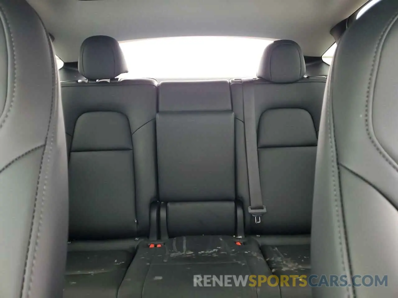 10 Photograph of a damaged car 7SAYGDEE4SA357731 TESLA MODEL Y 2025