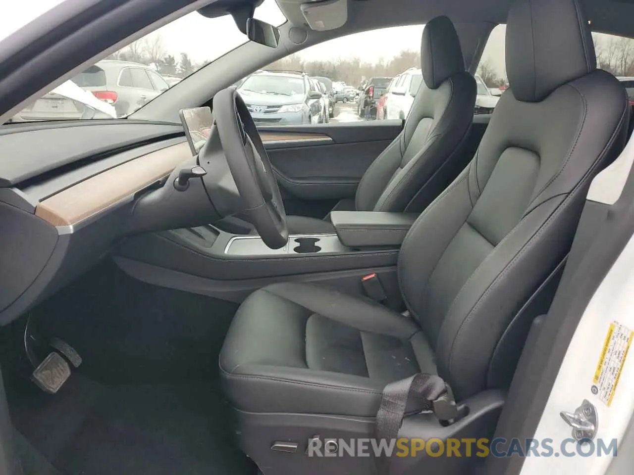 7 Photograph of a damaged car 7SAYGDEE4SA357731 TESLA MODEL Y 2025