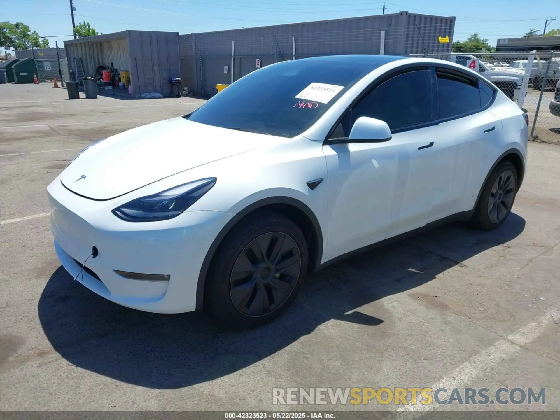2 Фотография поврежденного автомобиля 7SAYGDEE4SF302702 TESLA MODEL Y 2025