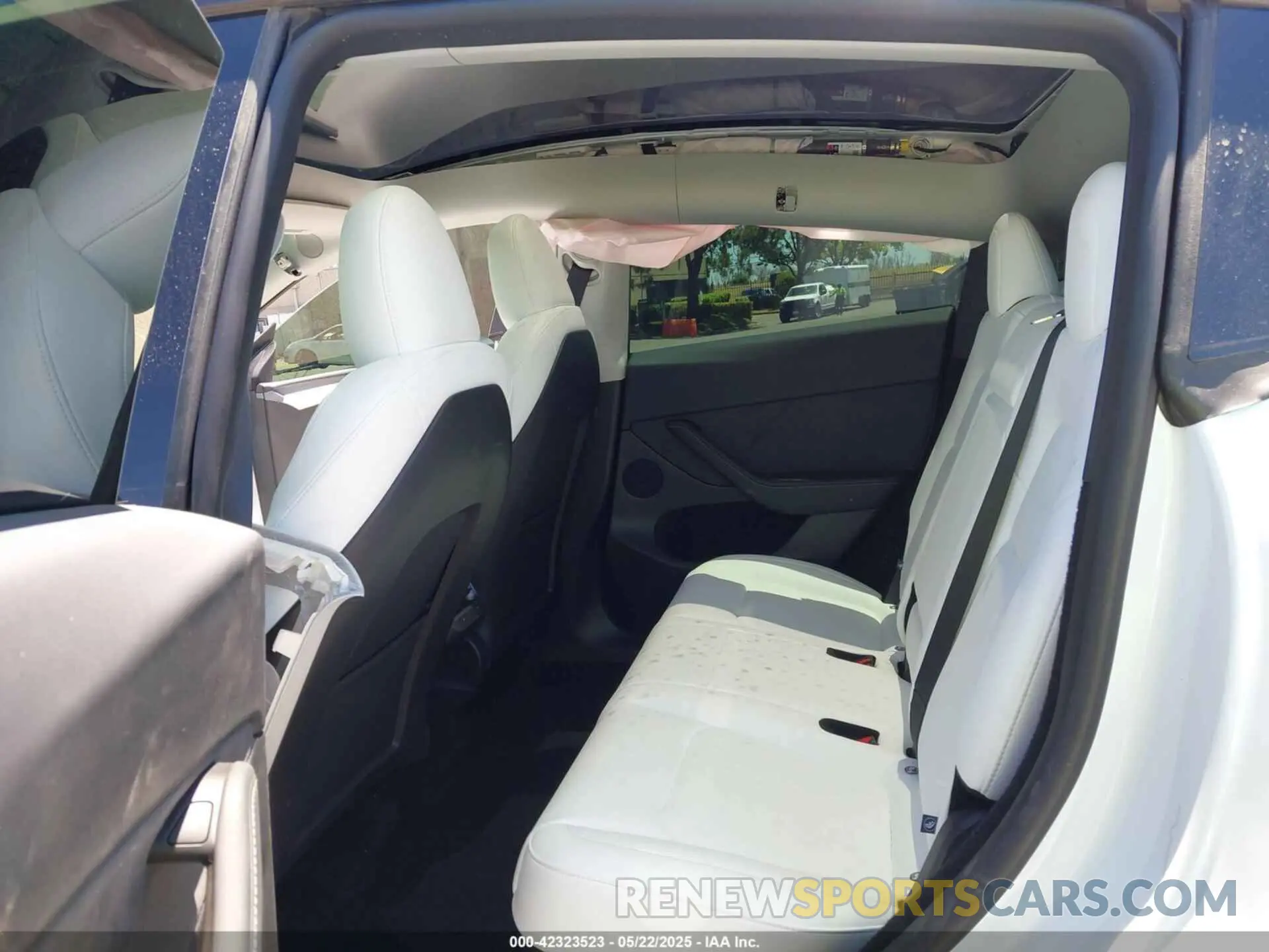 8 Фотография поврежденного автомобиля 7SAYGDEE4SF302702 TESLA MODEL Y 2025